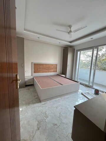 Room in 3 BHK Apartment at Tulip Orange, Sector 70 – for Rent