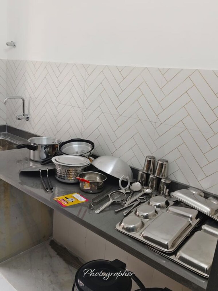 Team Area, ghatkopar west Pg For Boys & Girls In Ghatkopar West 9782071