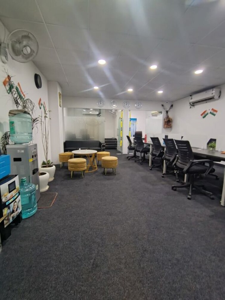 Gym, sector 63 Commercial Office Space 980 Sq.Ft. In Sector 63 Noida 9782092