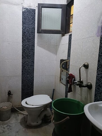 Bathroom in 1.5 BHK Builder Floor at New Ashok Nagar – for Sale