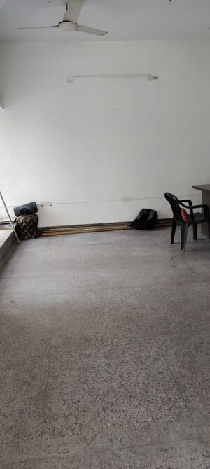 Room in 2 BHK Apartment at Janakpuri – for Rent