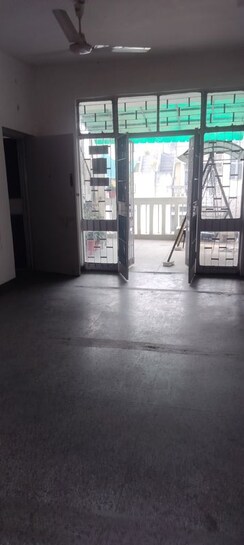 2 BHK + Extra Room Apartment For Rent in Janakpuri