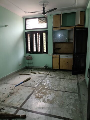 2 BHK Builder Floor For Rent in New Ashok Nagar