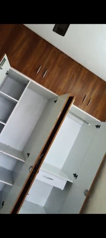 Furnished Amenities in 2 BHK Apartment at Pyramid Heights, Sector 85 – for Rent