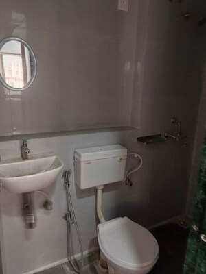 Bathroom in 1 BHK Apartment at Highland Pearl, Thane West – for Rent