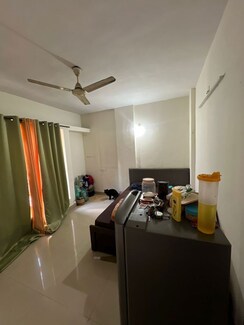 2 BHK Apartment For Rent in Shyam Saran Society