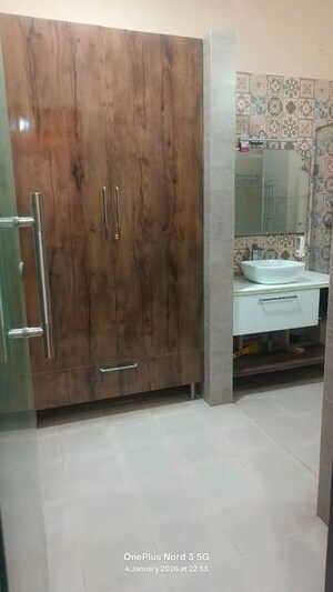 Furnished Amenities in 3 BHK Builder Floor at Mayur Complex Indira Nagar, Indira Nagar – for Rent