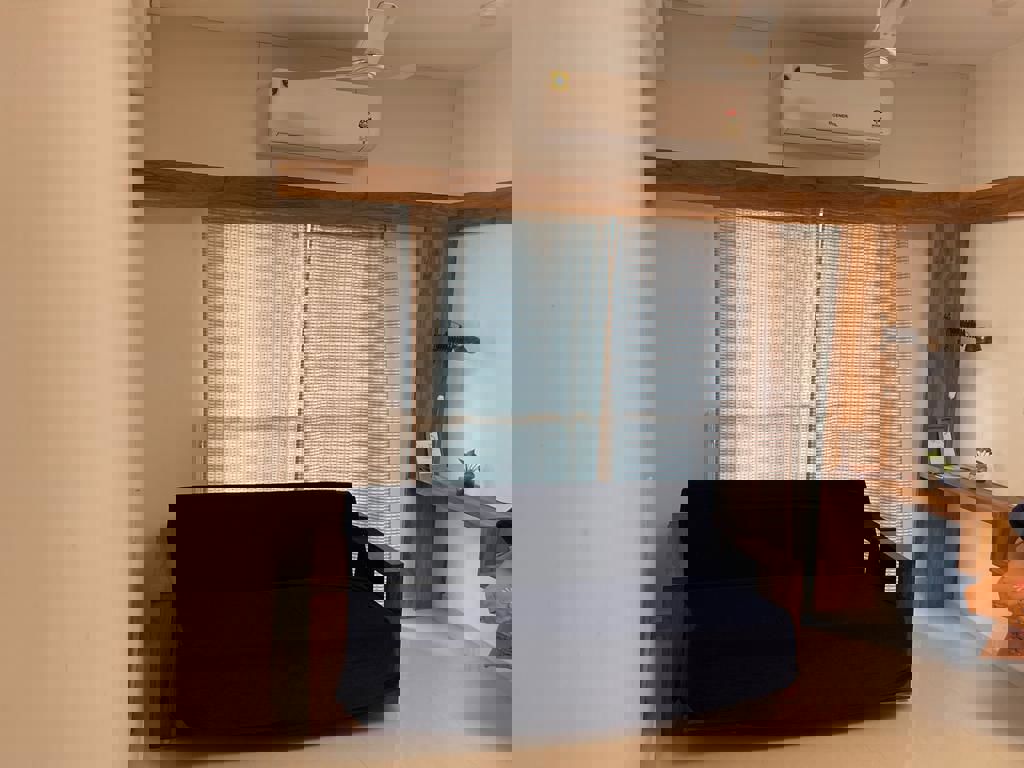 1 RkApartment For Rent in Mayfair The View