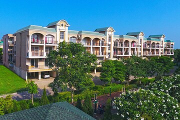 3.5 BHK Apartment – Exterior View View at Sector 14 - for Sale