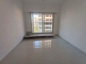 Room in 3 BHK Apartment at One Meraki, Chembur – for Rent