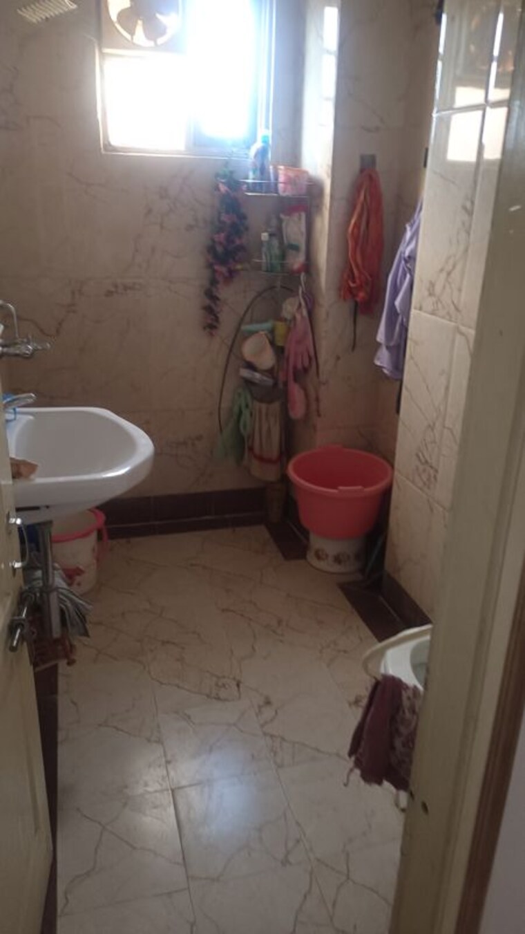 Bathroom, indira nagar 2 Bedroom 1200 Sq.Ft. Apartment In Indira Nagar Lucknow 9782187