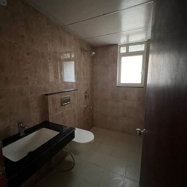 Bathroom, shapoorji-pallonji-joyville-gurgaon 4 Bedroom 1315 Sq.Ft. Apartment In Sector 102a Gurgaon 9782227