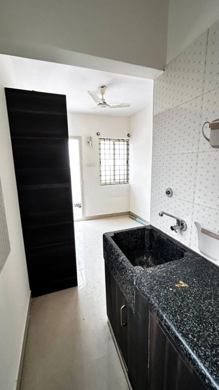 Master Bedroom, btm layout stage 2 1 RK 1000 Sq.Ft. Apartment In Btm Layout Stage 2 Bangalore 9782261
