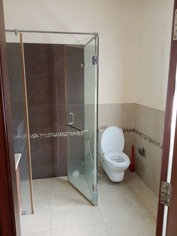 Bathroom in 3 BHK Builder Floor at Basaveshwara Nagar – for Rent