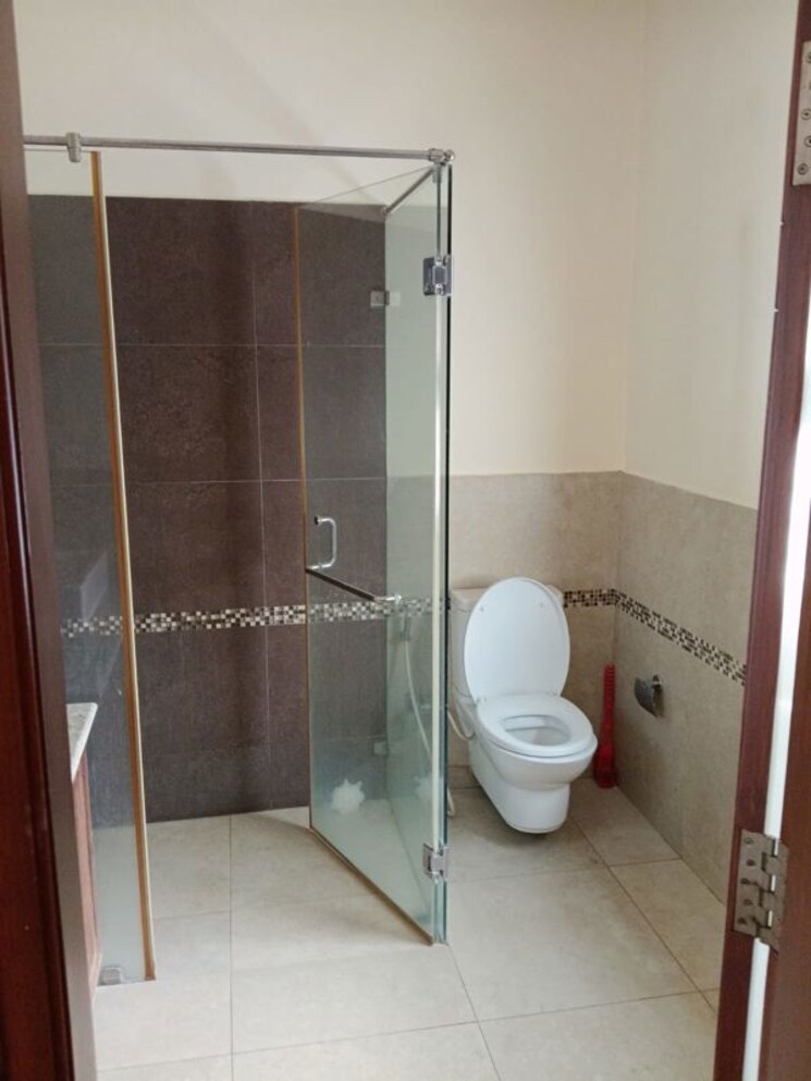 Bathroom, basaveshwara nagar 3 Bedroom 1900 Sq.Ft. Builder Floor In Basaveshwara Nagar Bangalore 9782278