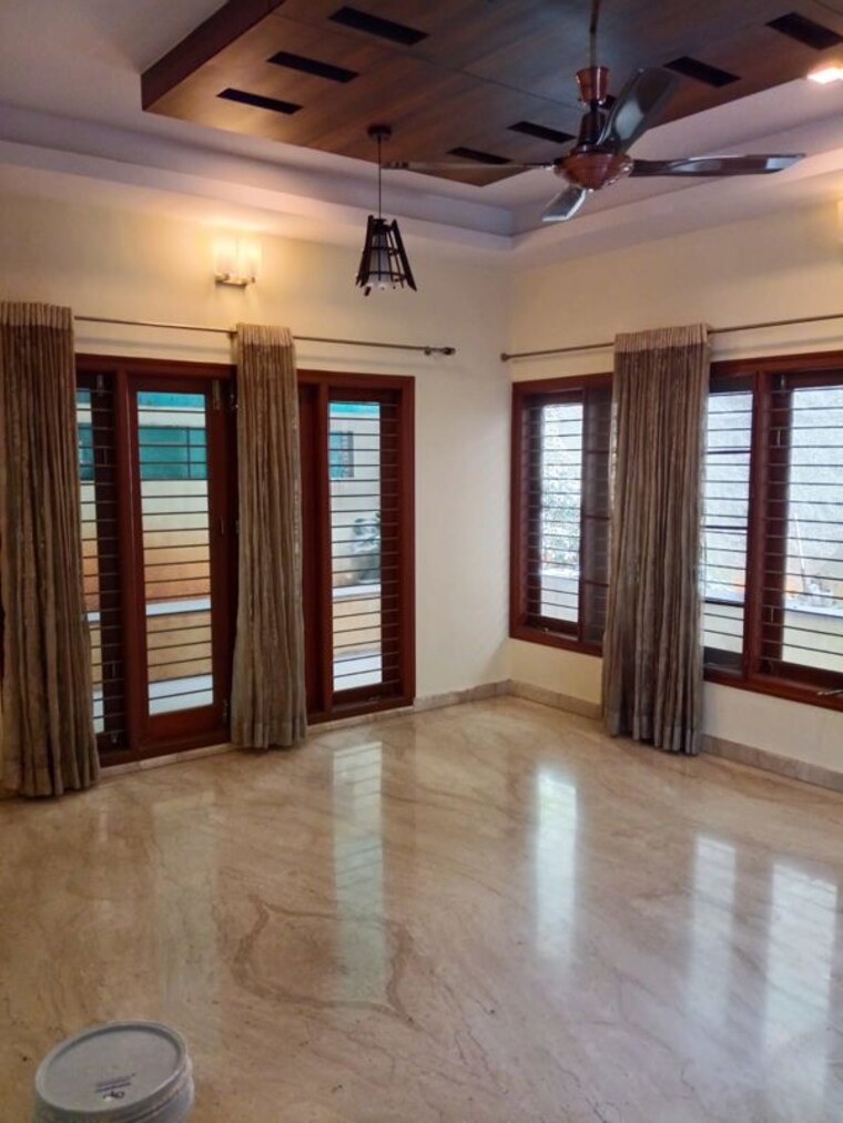 Room, basaveshwara nagar 3 Bedroom 1900 Sq.Ft. Builder Floor In Basaveshwara Nagar Bangalore 9782278
