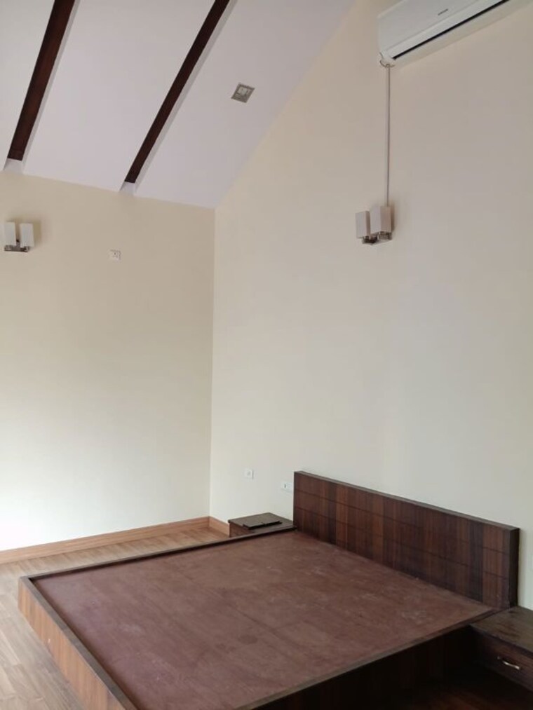 Room, basaveshwara nagar 3 Bedroom 1900 Sq.Ft. Builder Floor In Basaveshwara Nagar Bangalore 9782278