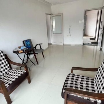 Room in 2 BHK Apartment at Malad West – for Rent