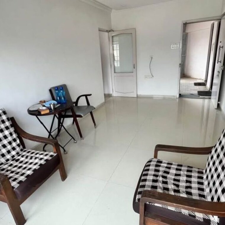 Room, malad west 2 Bedroom 560 Sq.Ft. Apartment In Malad West Mumbai 9782331