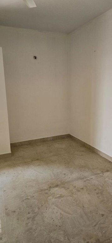 Room in 3 BHK Apartment at Olety Landmark, Basaveshwara Nagar – for Rent