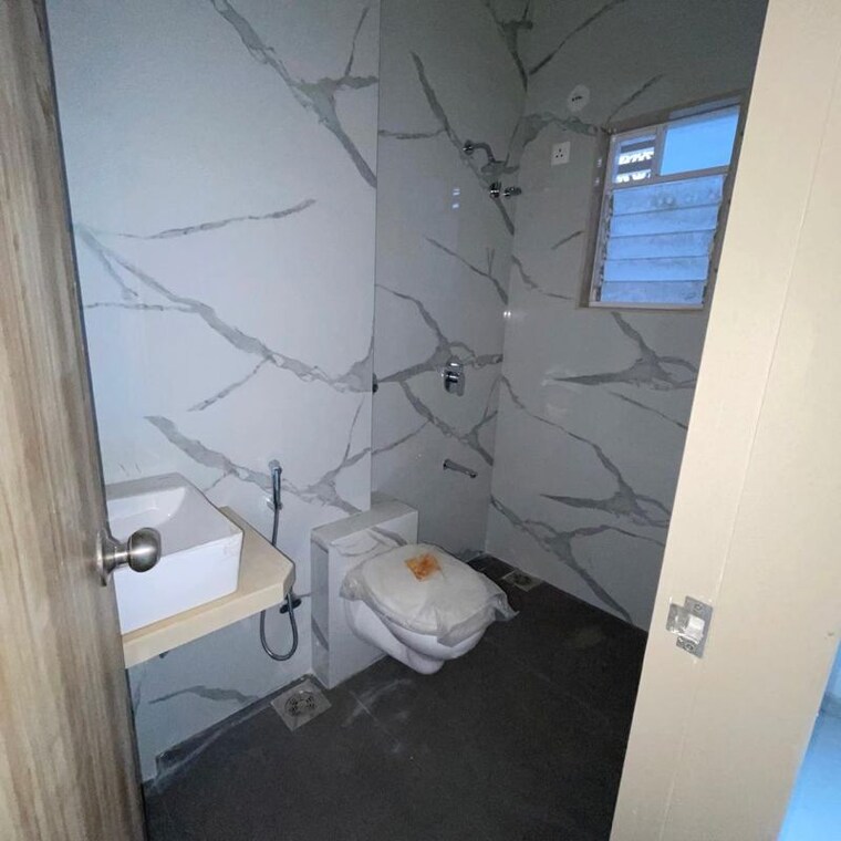 Bathroom, hasmukh nagar 3 Bedroom 1130 Sq.Ft. Apartment In Hasmukh Nagar Mumbai 9782319