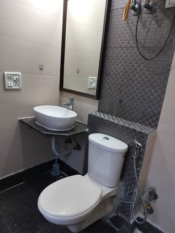 Master Bedroom in 3 BHK Builder Floor at Kailash Colony – for Sale