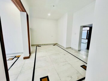 Room in 5 BHK Builder Floor at Dhakoli – for Sale