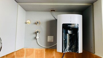 Furnished Amenities in 2 BHK Apartment at Prestige Primrose Hills, Banashankari 6th Stage – for Rent