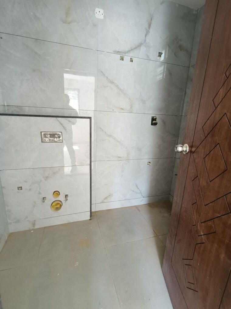 Bathroom, indiranagar 2 Bedroom 1500 Sq.Ft. Apartment In Indiranagar Bangalore 9782466