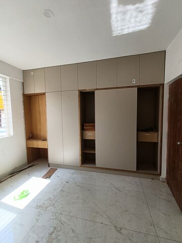 Room in 2 BHK Apartment at Indiranagar – for Rent