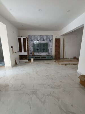 Parking in 2 BHK Apartment at Indiranagar – for Rent