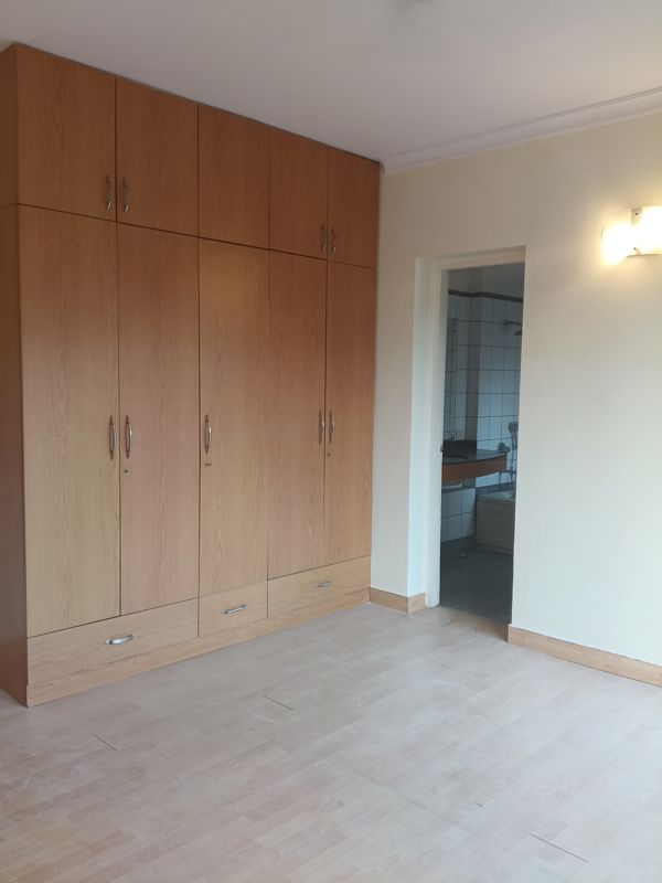 3 BHK + Servant Room 1850 Sq.Ft. Apartment in Central Park I