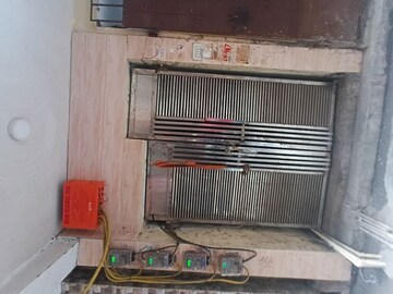 2 BHK Builder Floor – Exterior View View at Nirman Vihar - for Rent