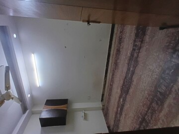 Furnished Amenities in 2 BHK Builder Floor at Nirman Vihar – for Rent