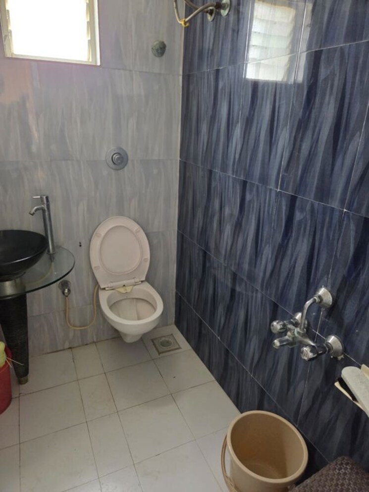 Bathroom, poddar-palm-greens 3 Bedroom 1557 Sq.Ft. Apartment In Makarba Ahmedabad 9782618