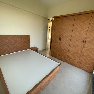 Room in 3 BHK Apartment at Lotus Amalfi, Versova – for Rent