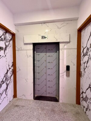 Building Lobby in 2 BHK Builder Floor at Ardee City, Sector 52 – for Rent