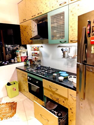 Team Area in 3 BHK Apartment at Kanti Apartments, Bandra West – for Rent