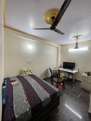Living Room in 5 BHK Independent House at Sector 45 – for Rent
