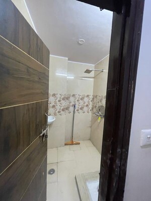 Bathroom in 5 BHK Independent House at Sector 45 – for Rent