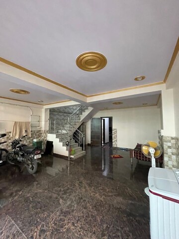 Parking in 5 BHK Independent House at Sector 45 – for Rent