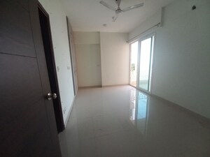 3 BHK Apartment For Rent in Mahagun Mirabella, Sector 79