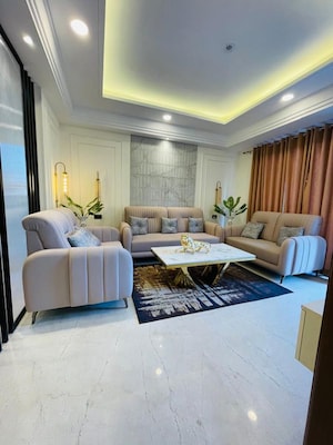 Bedroom in 4 BHK Apartment at BPTP Floors, Sector 70 – for Sale