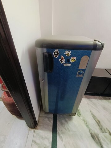 Furnished Amenities in 2 BHK Builder Floor at Malviya Nagar – for Rent