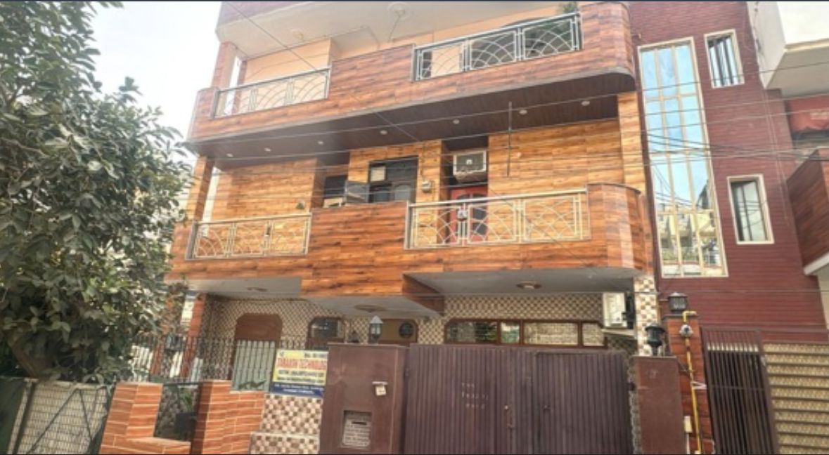 6+ BHK Independent House For Sale in Ashoka Enclave Faridabad