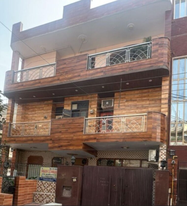 Exterior View, ashoka-enclave-faridabad 6+ Bedroom 186 Sq.Yd. Independent House In Sector 34 Faridabad 9702048