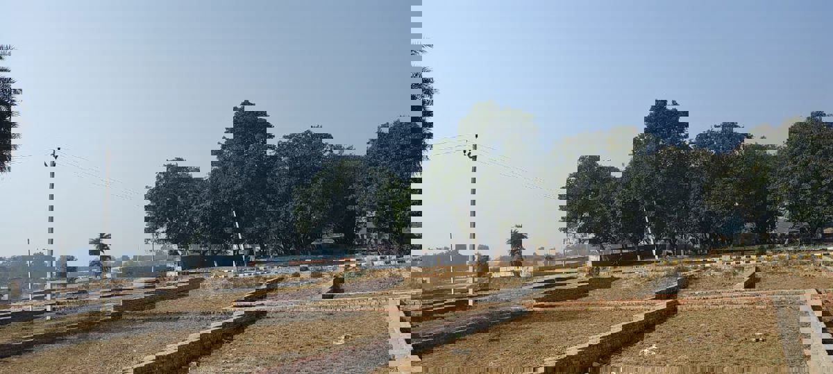 Plot For Sale in Mohanlalganj