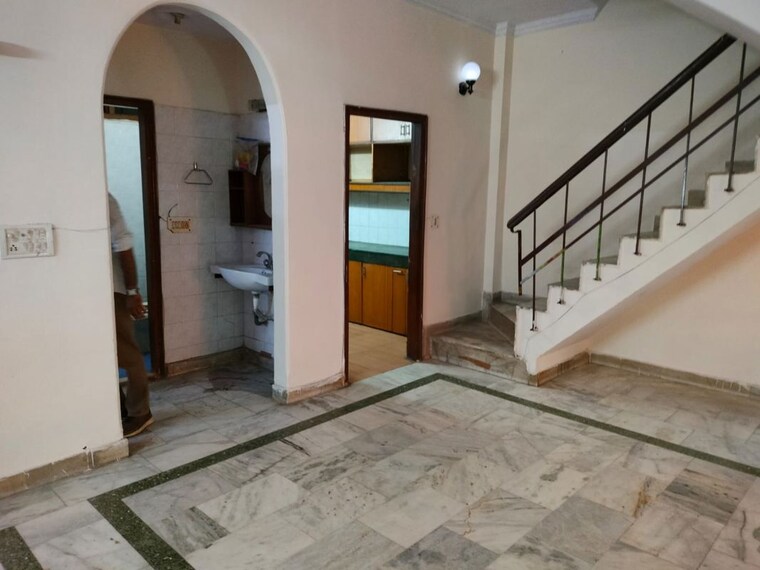 undefined, sector 23 4 Bedroom 2800 Sq.Ft. Independent House In Sector 23 Gurgaon 9783045