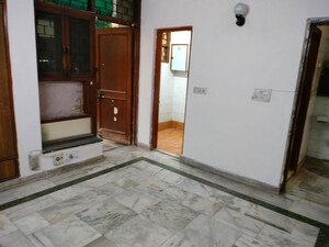 Room in 4 BHK Independent House at Sector 23 – for Rent