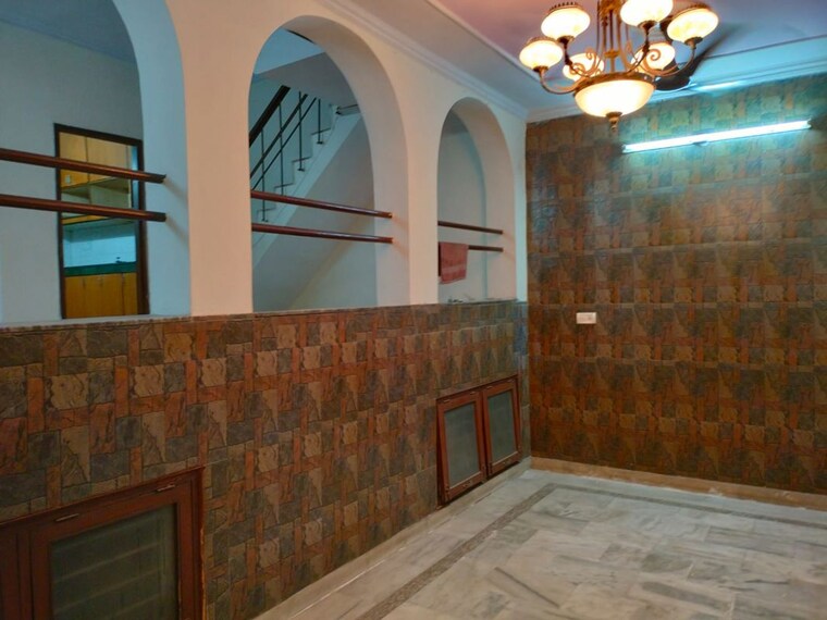 Balcony, sector 23 4 Bedroom 2800 Sq.Ft. Independent House In Sector 23 Gurgaon 9783045